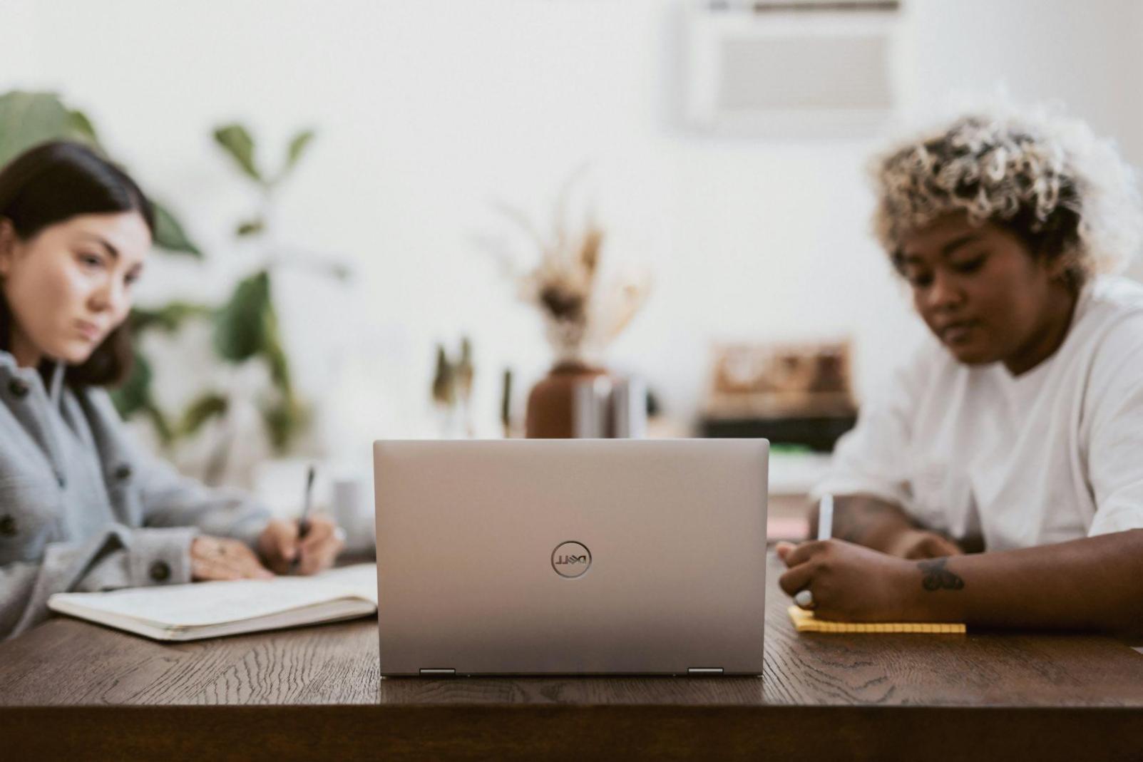 Analyse de données financières et création de scénarios